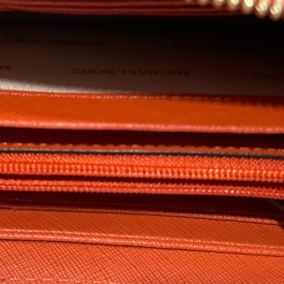 Michael Kors Long Zip-Around Wallet - Picture 5 of 6